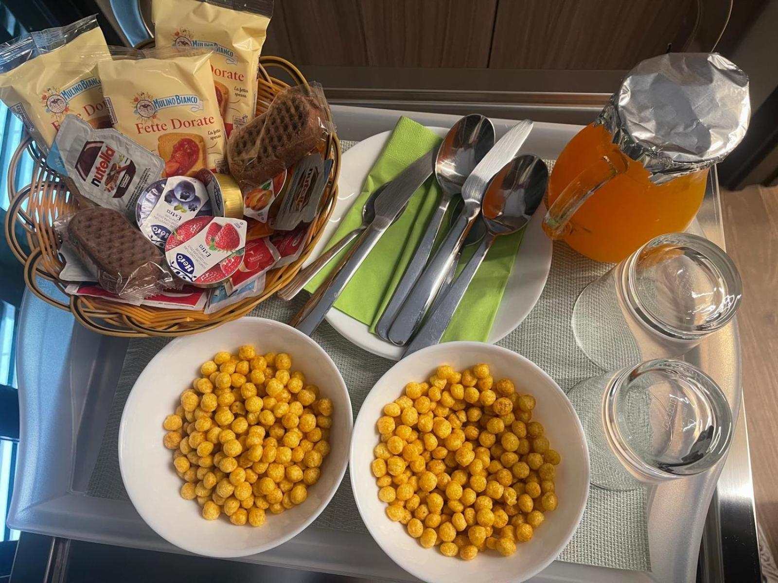 Napoli Central Capodichino B&B 外观 照片